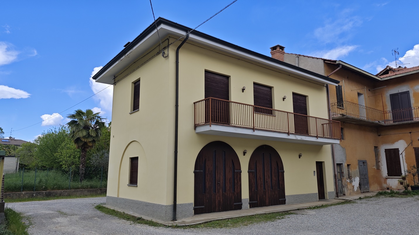 Casa Indipendente in Lurago Marinone (CO)