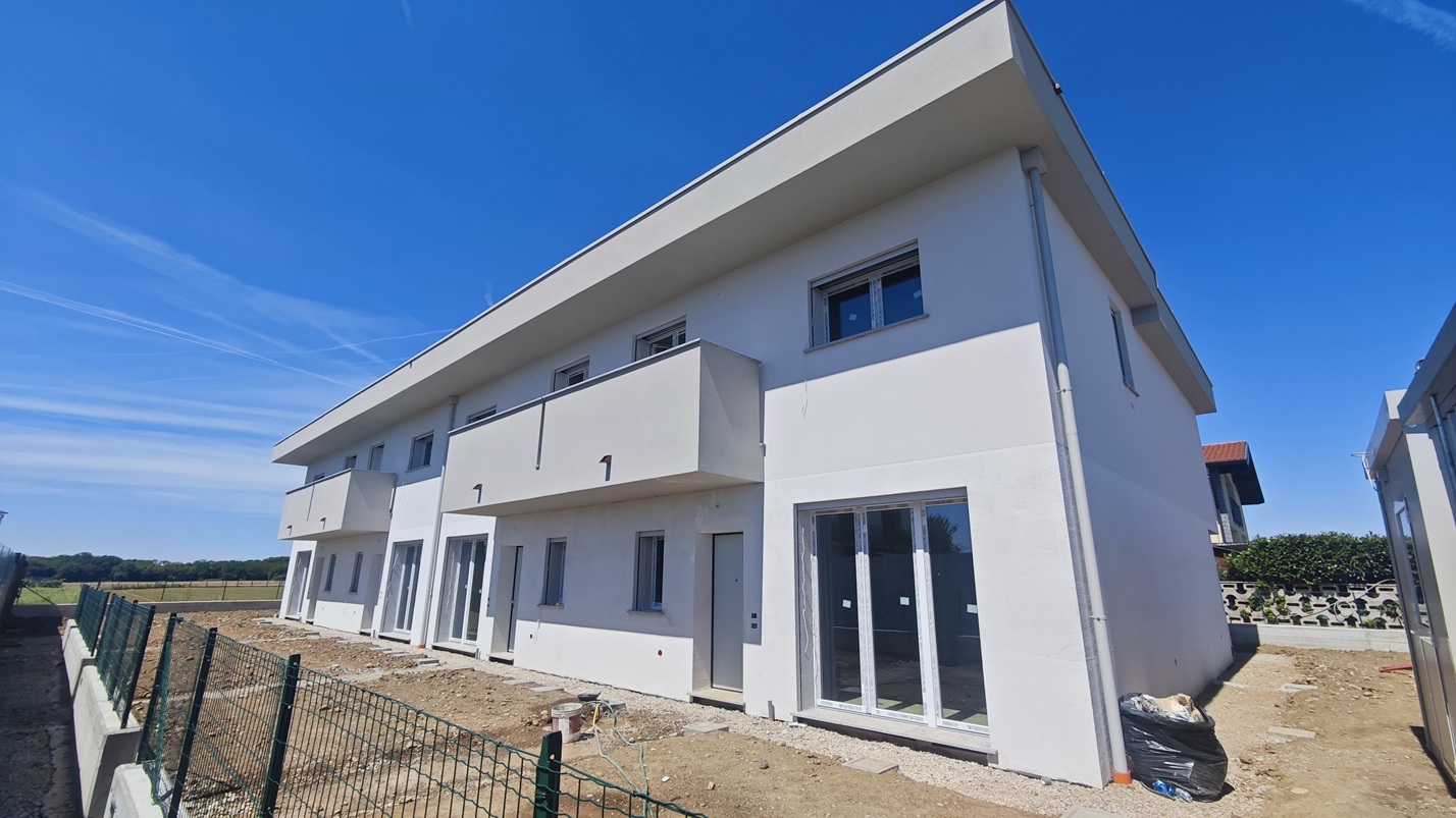 Interessanti Villette in Limido Comasco (CO)